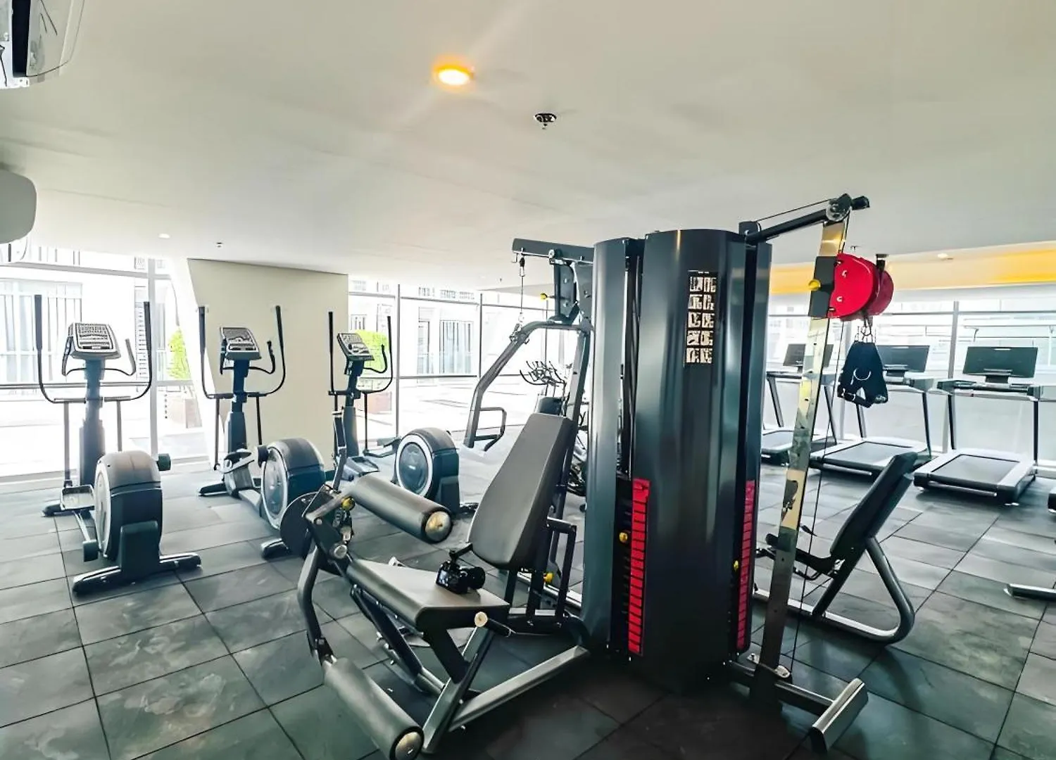 Luxurious Modern Penthouse 2Br Cross City Of Dreams Okada Solaire Moa Airports Manila