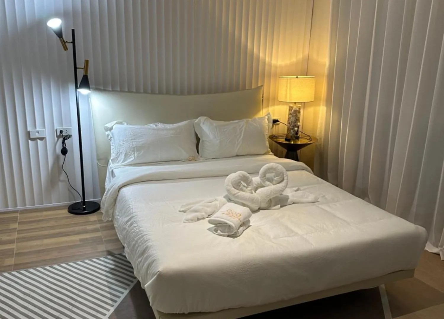 Luxurious Modern Penthouse 2Br Cross City Of Dreams Okada Solaire Moa Airports Manila Apartment